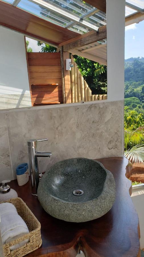 Cabina Brisa Escondida - Walking Distance From River Savegre Екстериор снимка